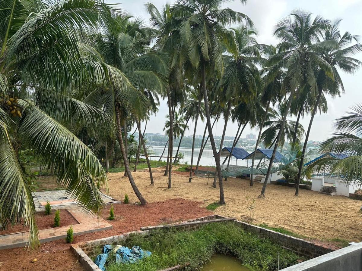 Hotel Cradle N Palms Mangalore Exterior foto