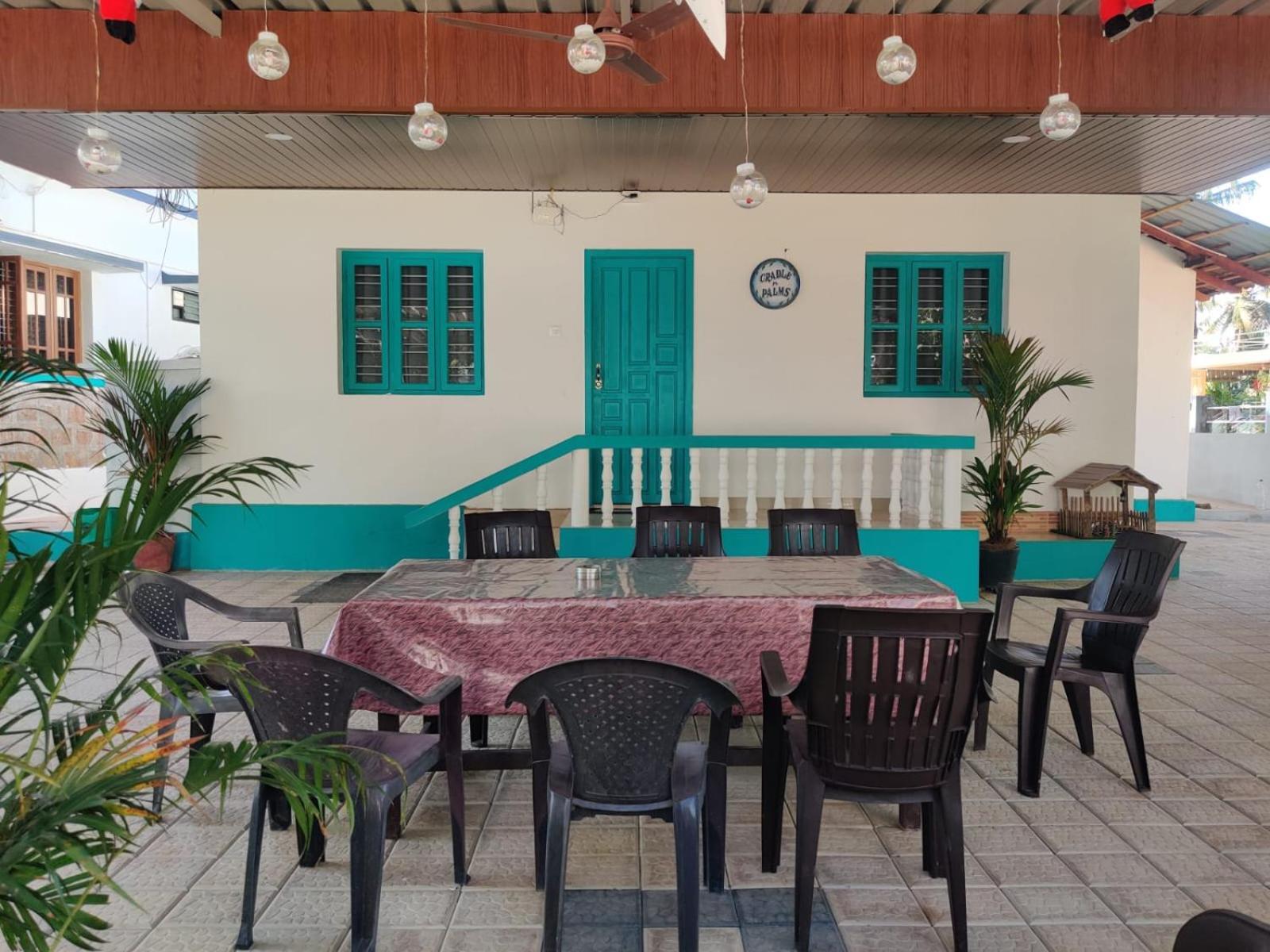 Hotel Cradle N Palms Mangalore Exterior foto